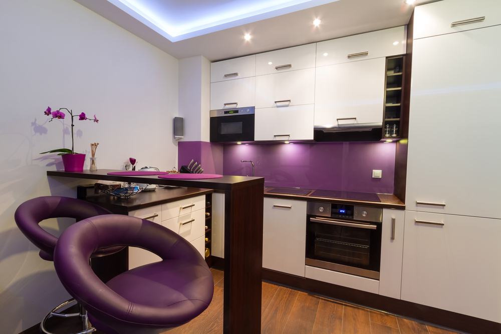 images/small-kitchen-with-purple-accents.jpg